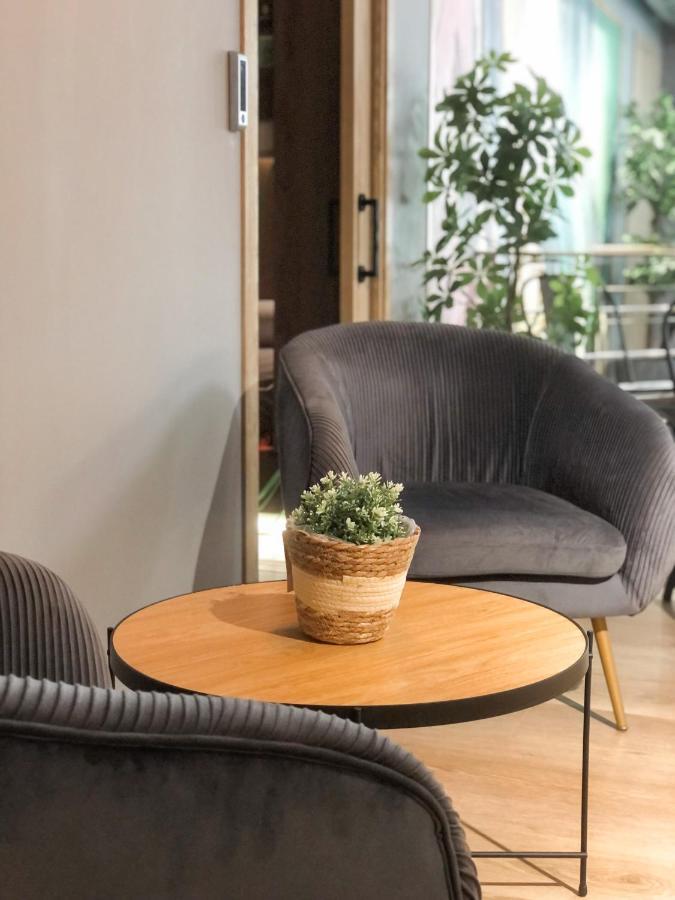 The Pod Suite Hostel Blasco Walencja Zewnętrze zdjęcie