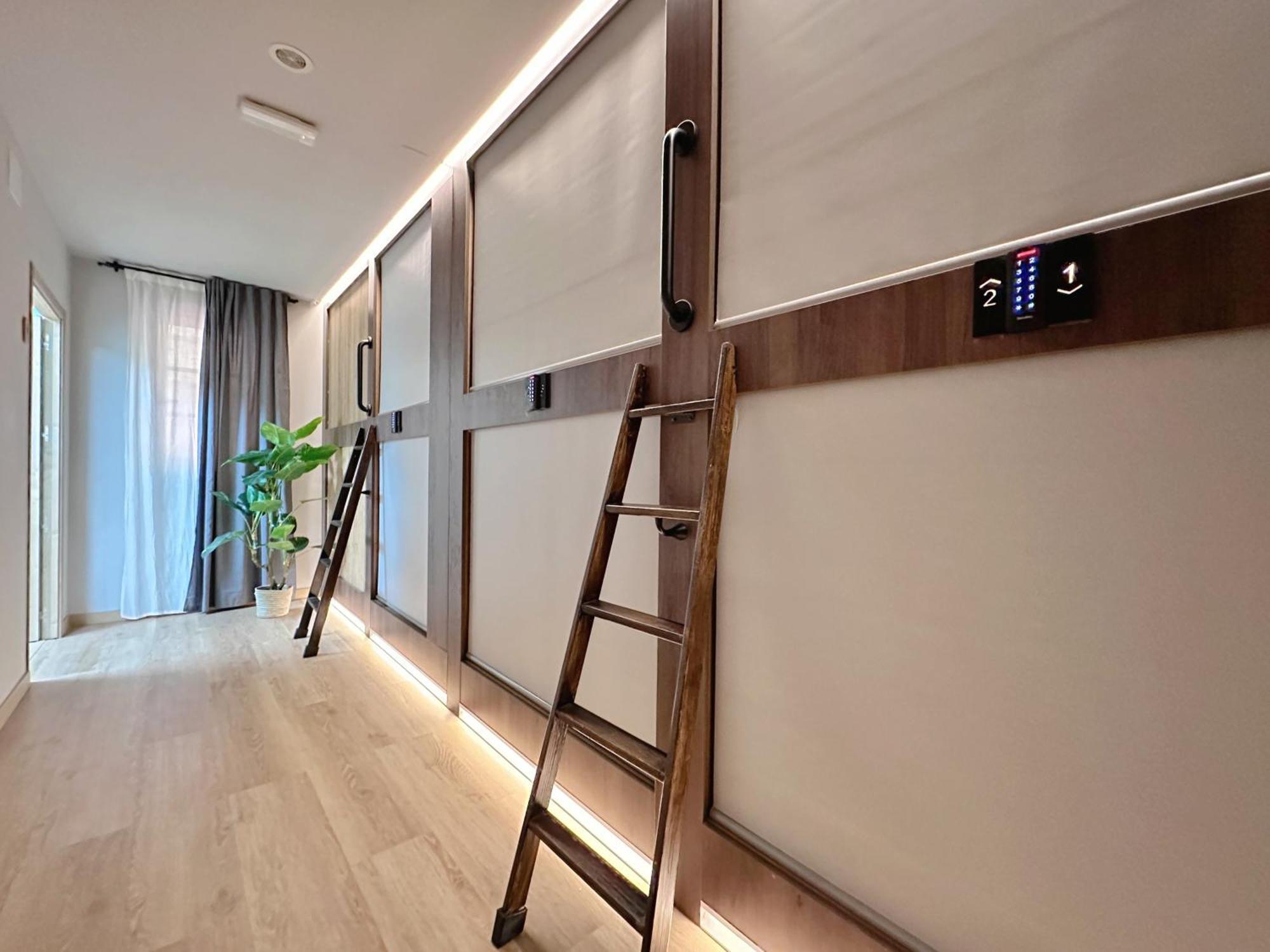 The Pod Suite Hostel Blasco Walencja Zewnętrze zdjęcie