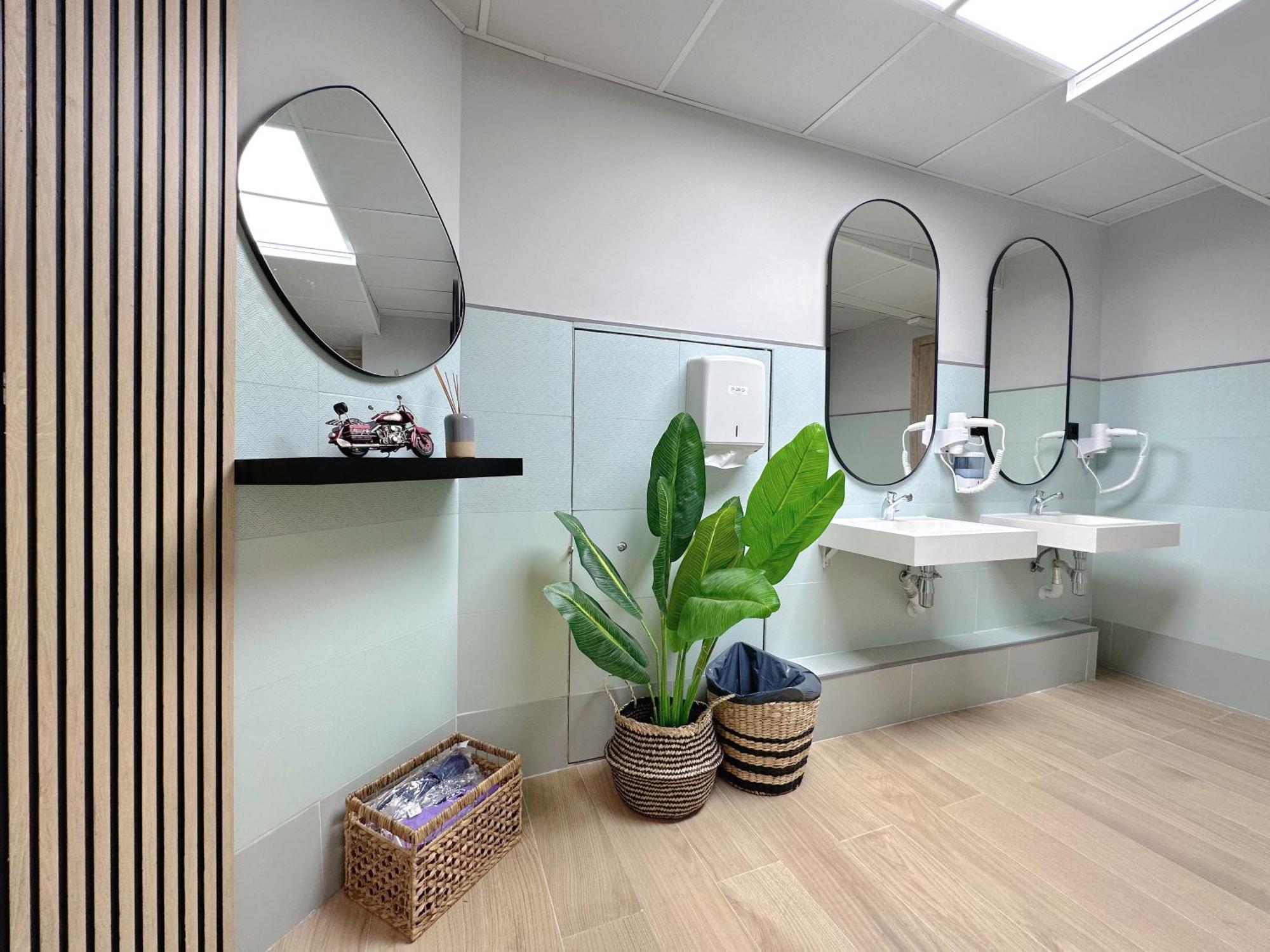 The Pod Suite Hostel Blasco Walencja Zewnętrze zdjęcie