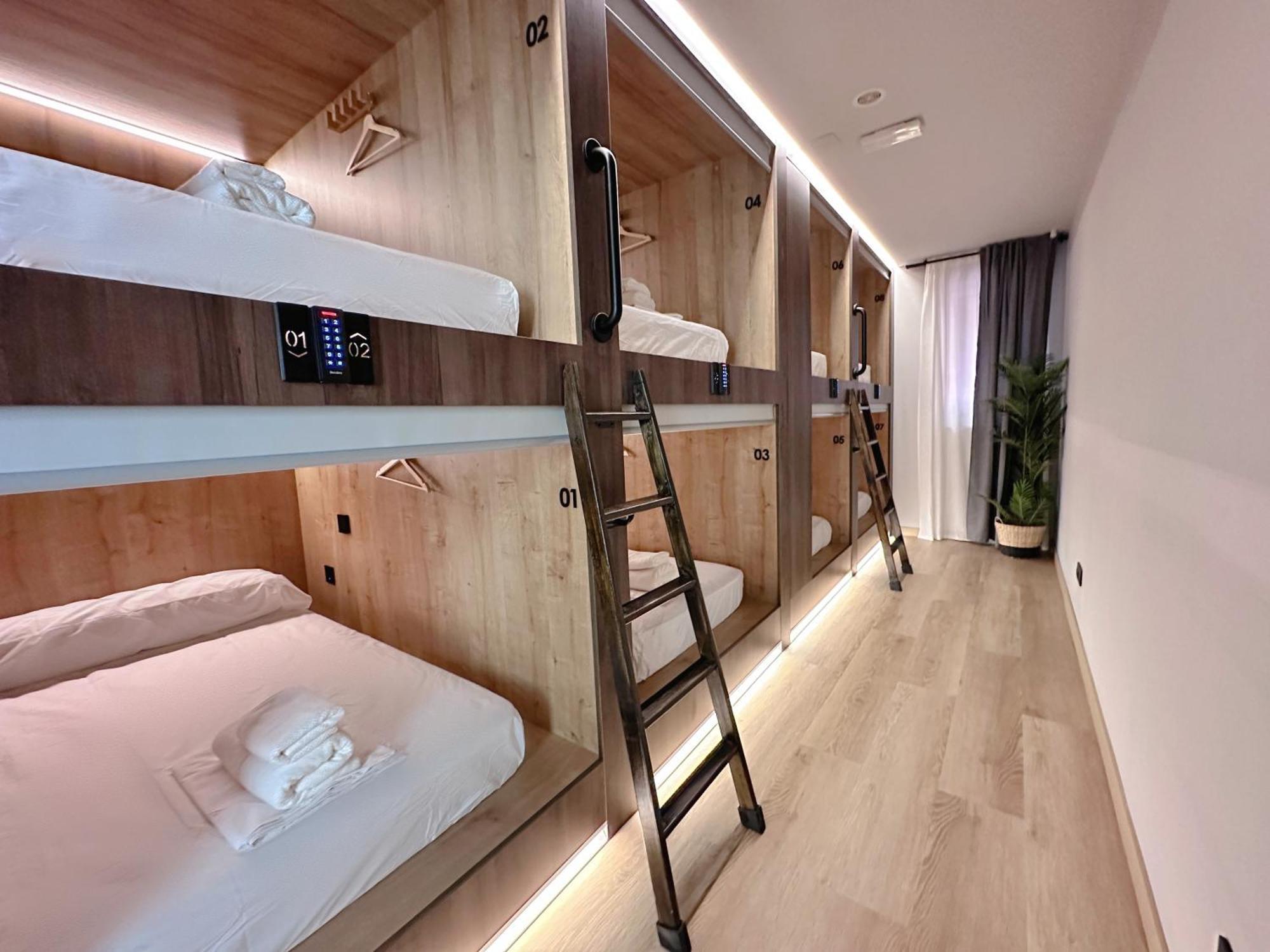 The Pod Suite Hostel Blasco Walencja Zewnętrze zdjęcie